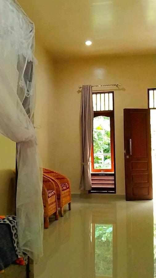 Raja Guest House - Jungle Trekking & Tours Bukit Lawang Sumatra エクステリア 写真